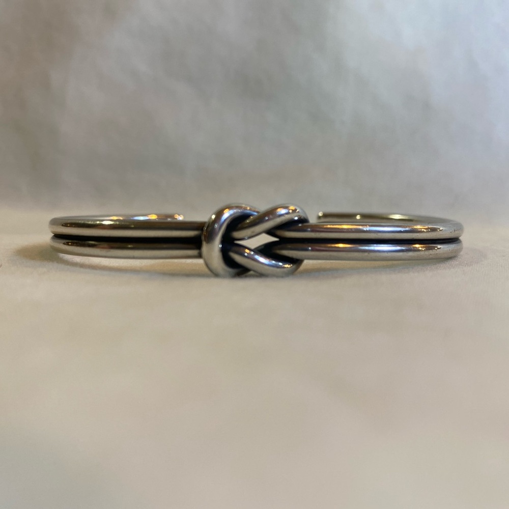 James Avery Lover’s Knot Bracelet